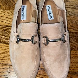 Steve Madden Beige Suede Loafers Size US 7 Great Condition Silver